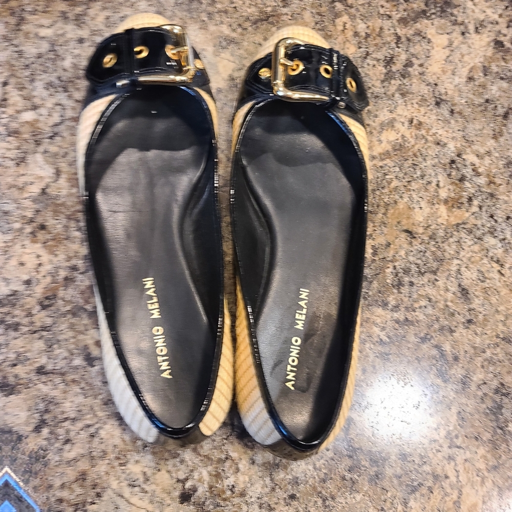 Melani flats
